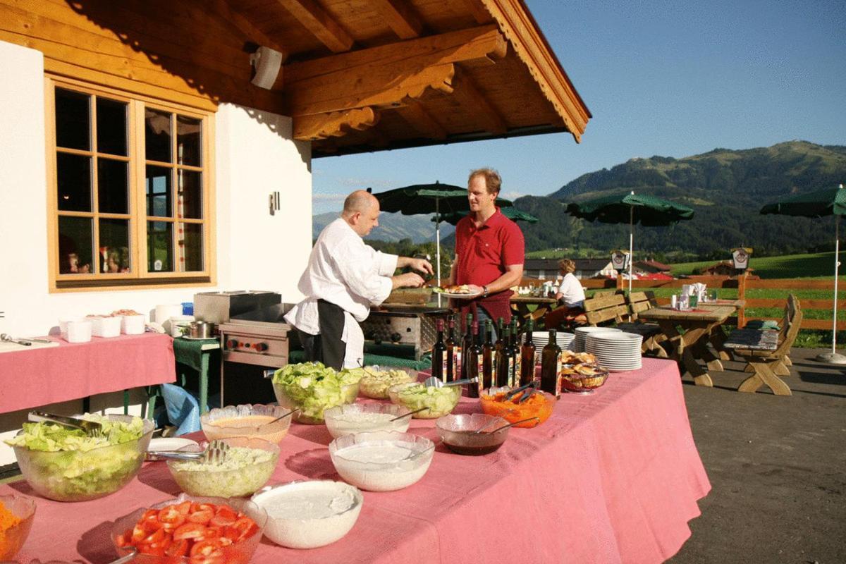 Hotel Hubertus Mit Erlebnislandgasthof Reitherwirt Kitzbuhel Exterior photo